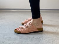 Last inn video: