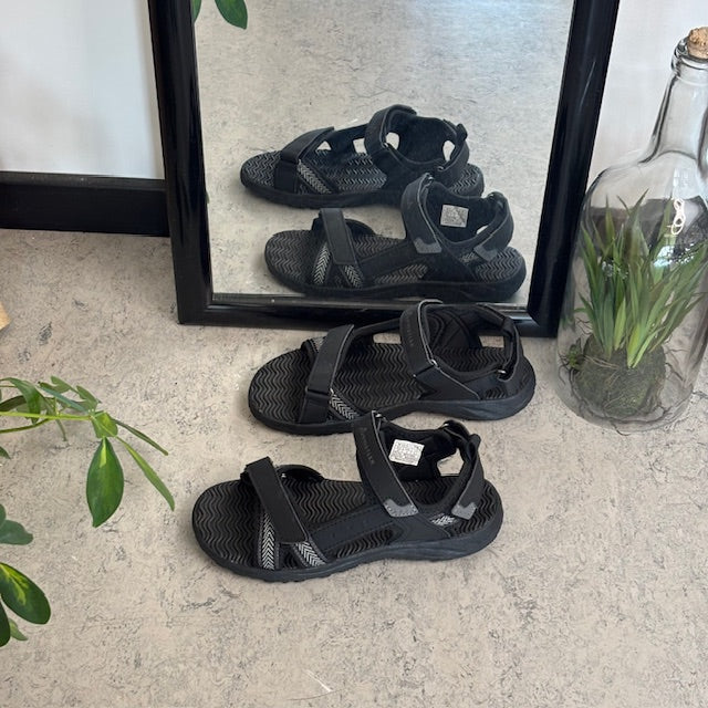 Whistler lettvektsandal med 3 justerbare remmer