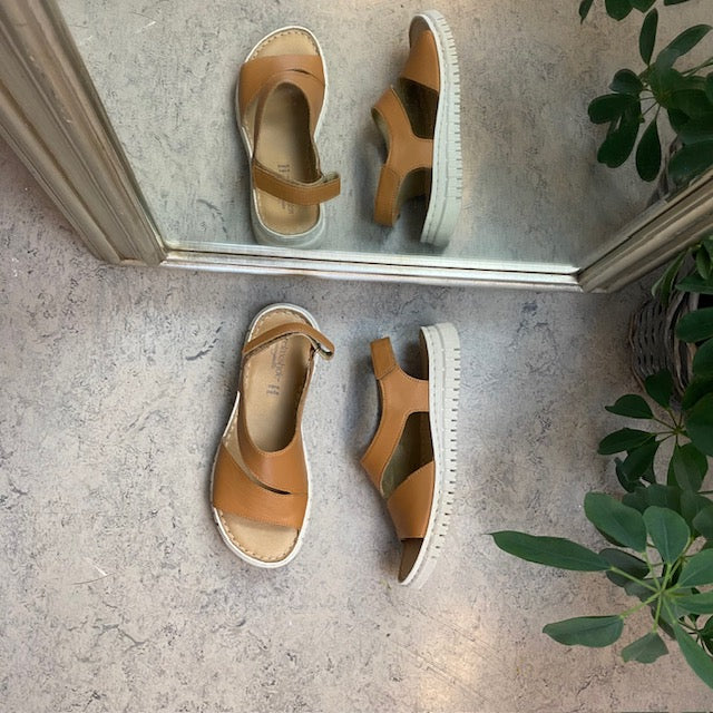 Myk brun skinnsandal fra Relaxshoe