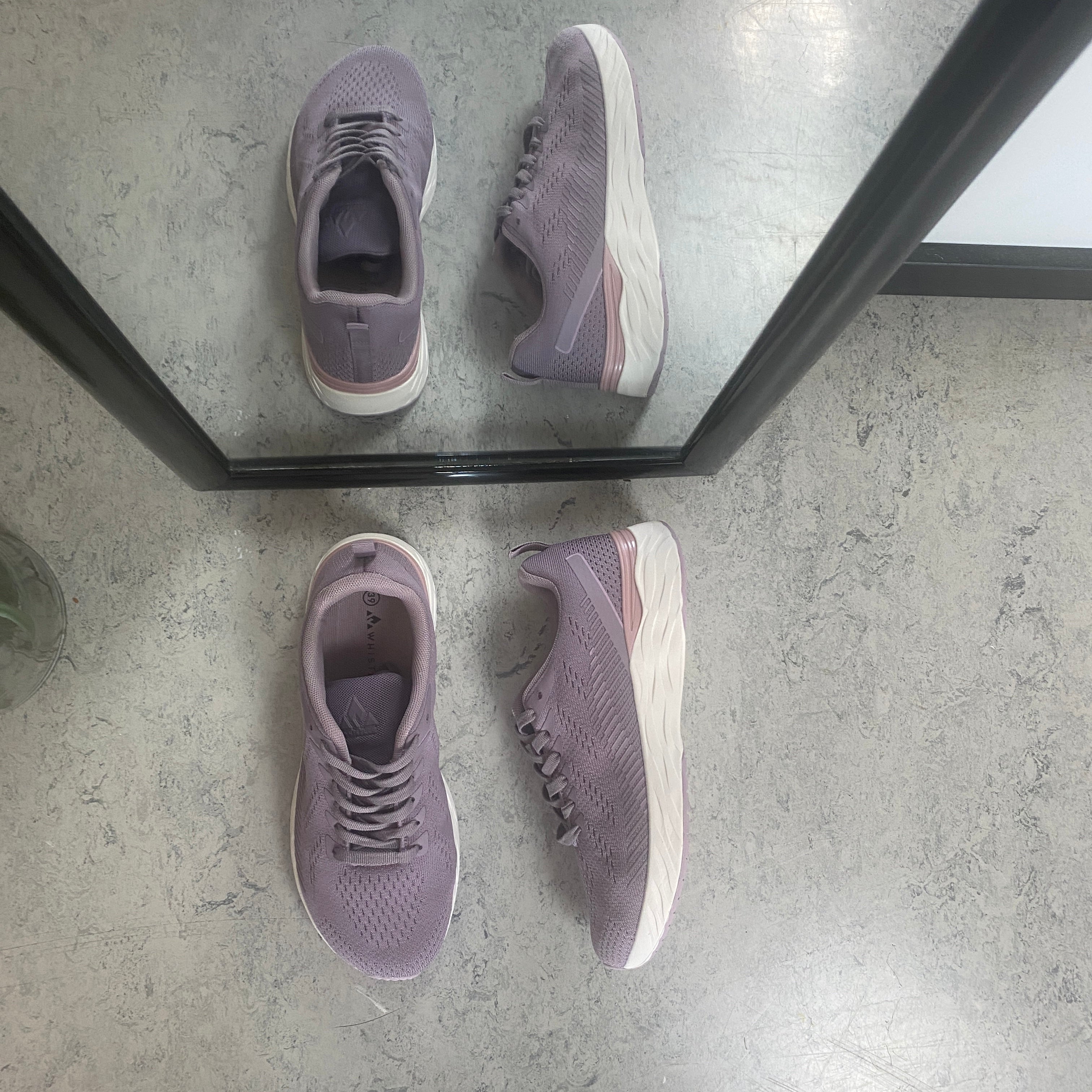 Linares W Wide Fit Shoe – mørk rosa lettvektssko med ekstra bredde