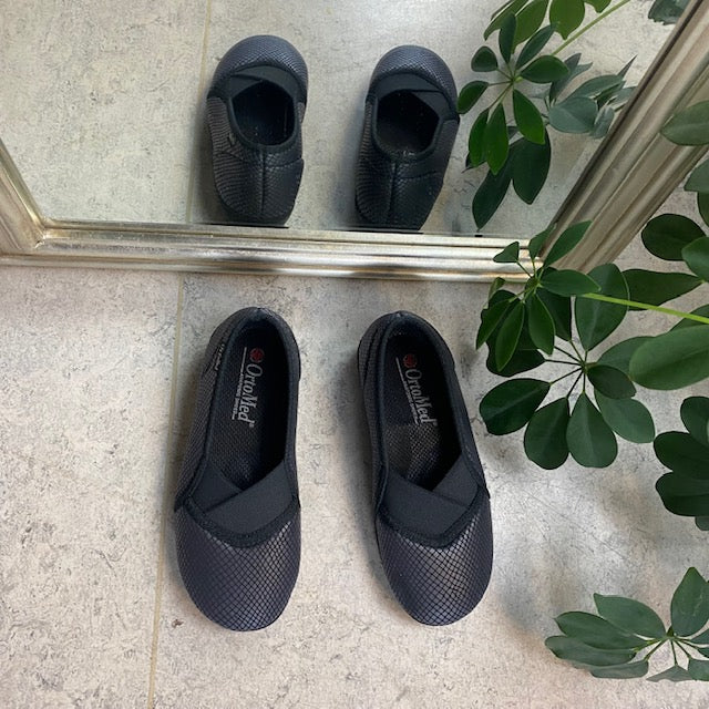 Bred slip-on-sko fra Ortomed