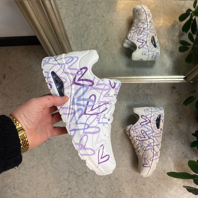 Lilla hjertesko fra Skechers