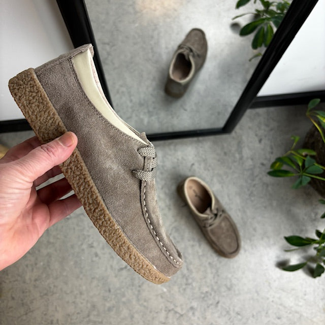 Beige ruskinnsko med rågummisåle