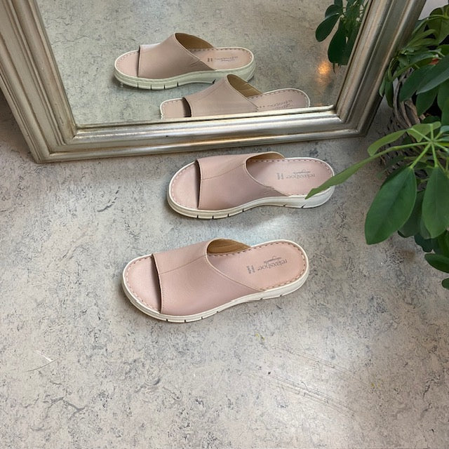 Elegant rosa slip-on i skinn fra Relaxshoe