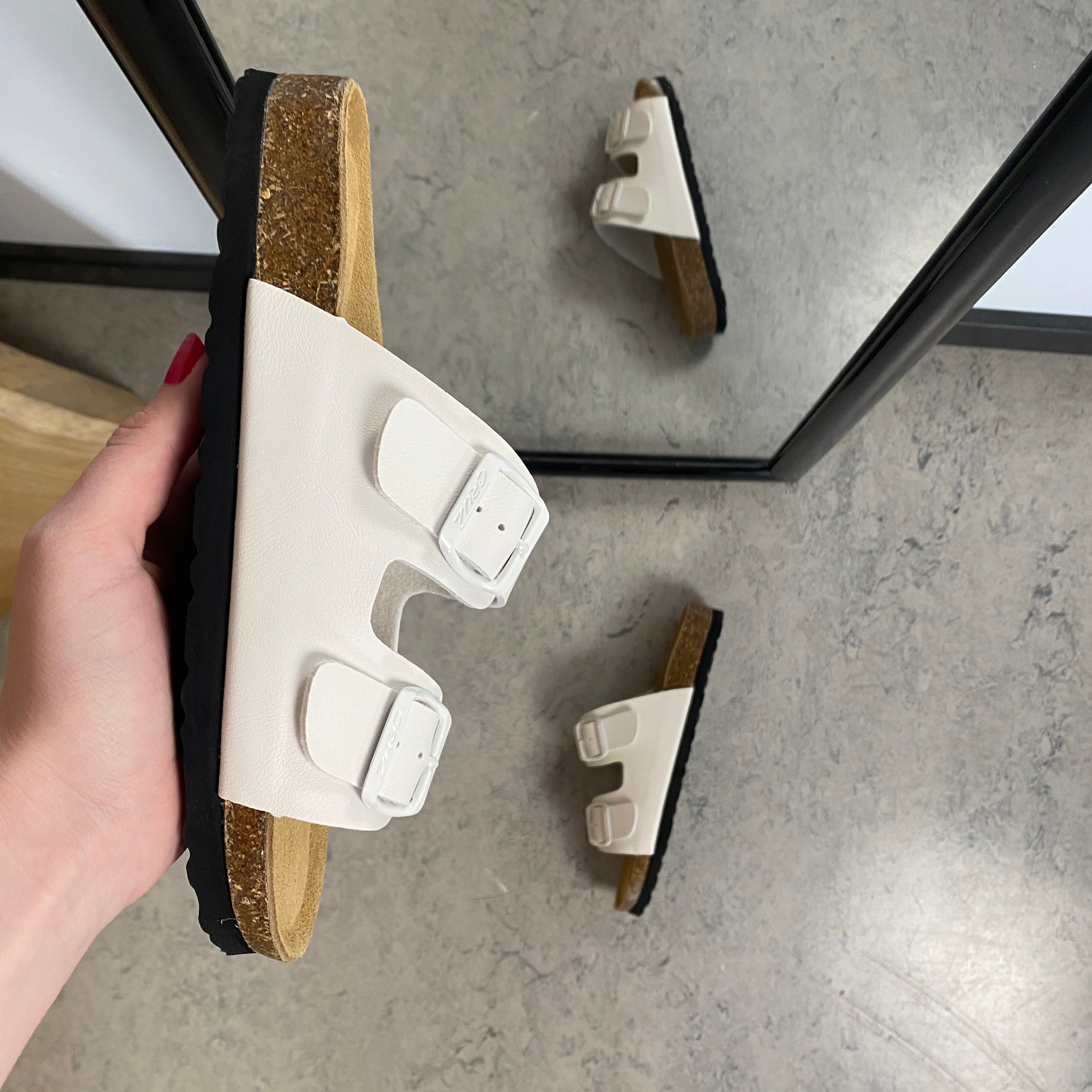 Cruz slip-on sandal – hvit