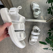 Gaitline Flow SP sandal – hvit sandal med svangstøtte & IGNITE-skum