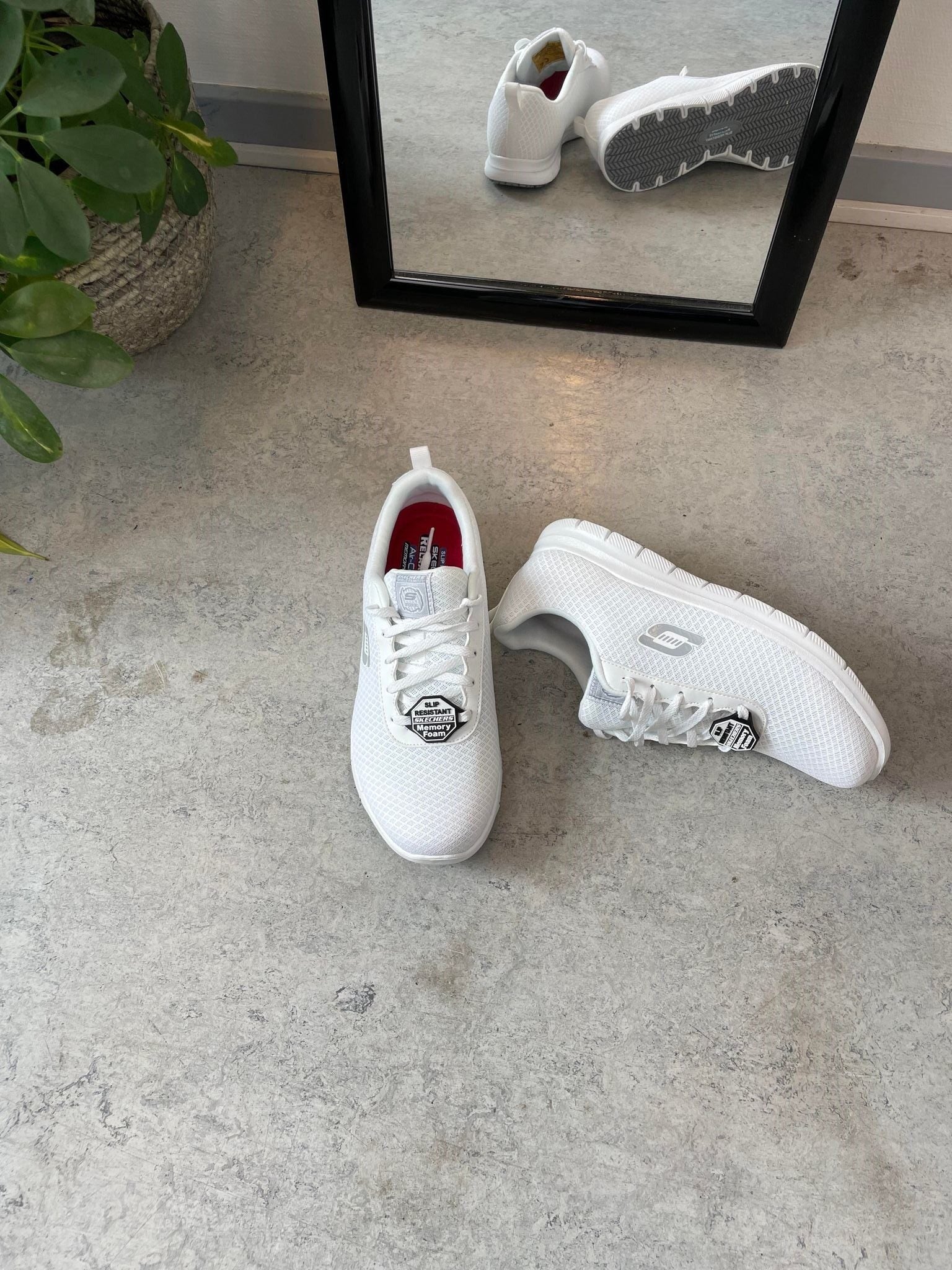 Skechers Work arbeidssko med bred passform – CE-godkjent, sklisikker såle & Memory Foam-komfort