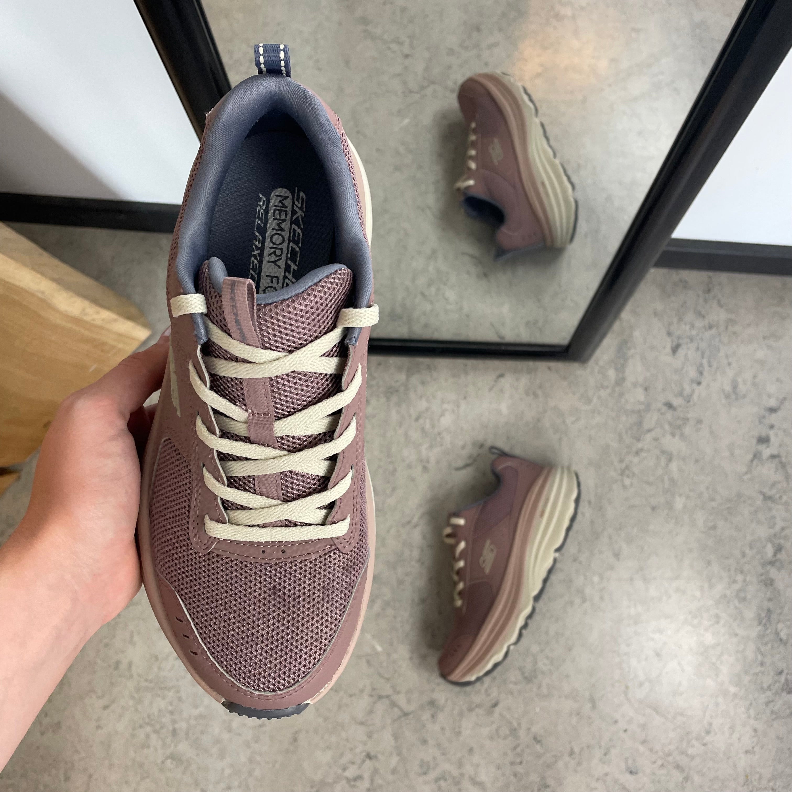 Skechers Adventure sko - støtdempende damesko med ekstra plass og komfort