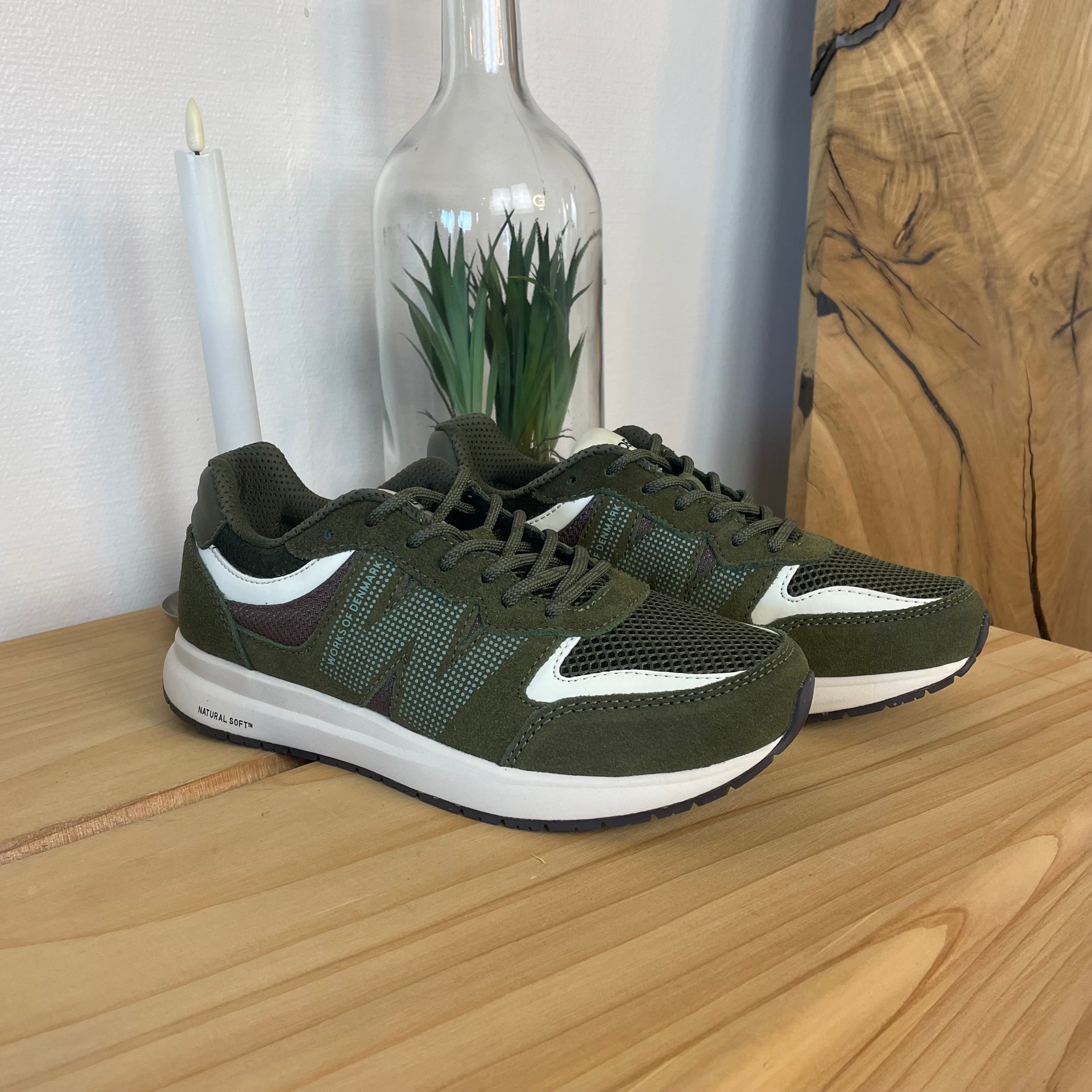 Woden Rigmor Open Mesh – mørk olivengrønn sneaker
