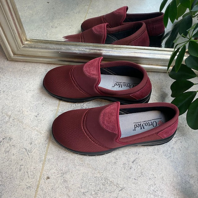 Fleksibel sko med sklisikre såler