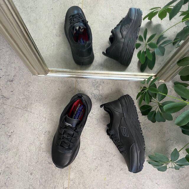 Skechers Work i svart skinn med Max Cushioning-såler