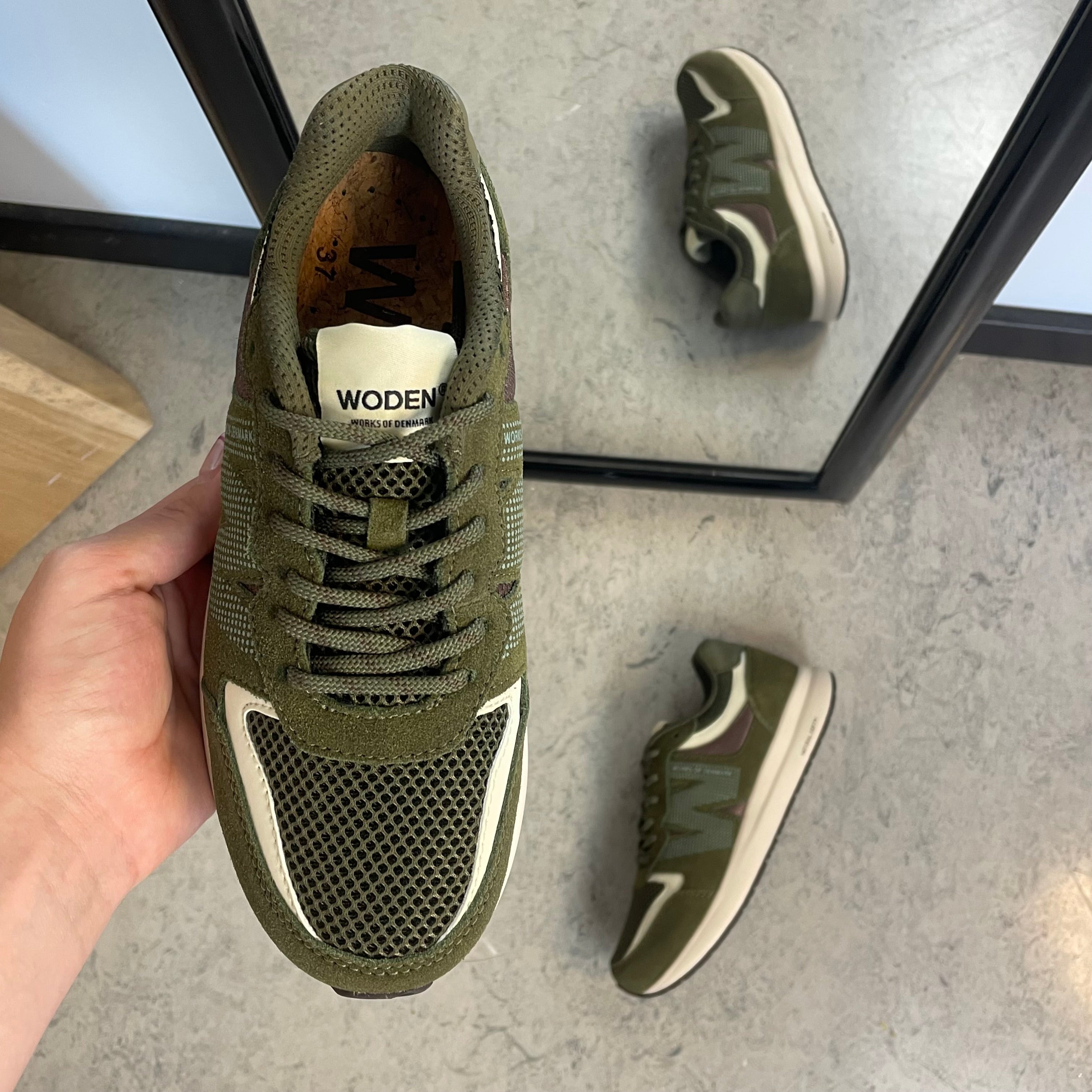 Woden Rigmor Open Mesh – mørk olivengrønn sneaker