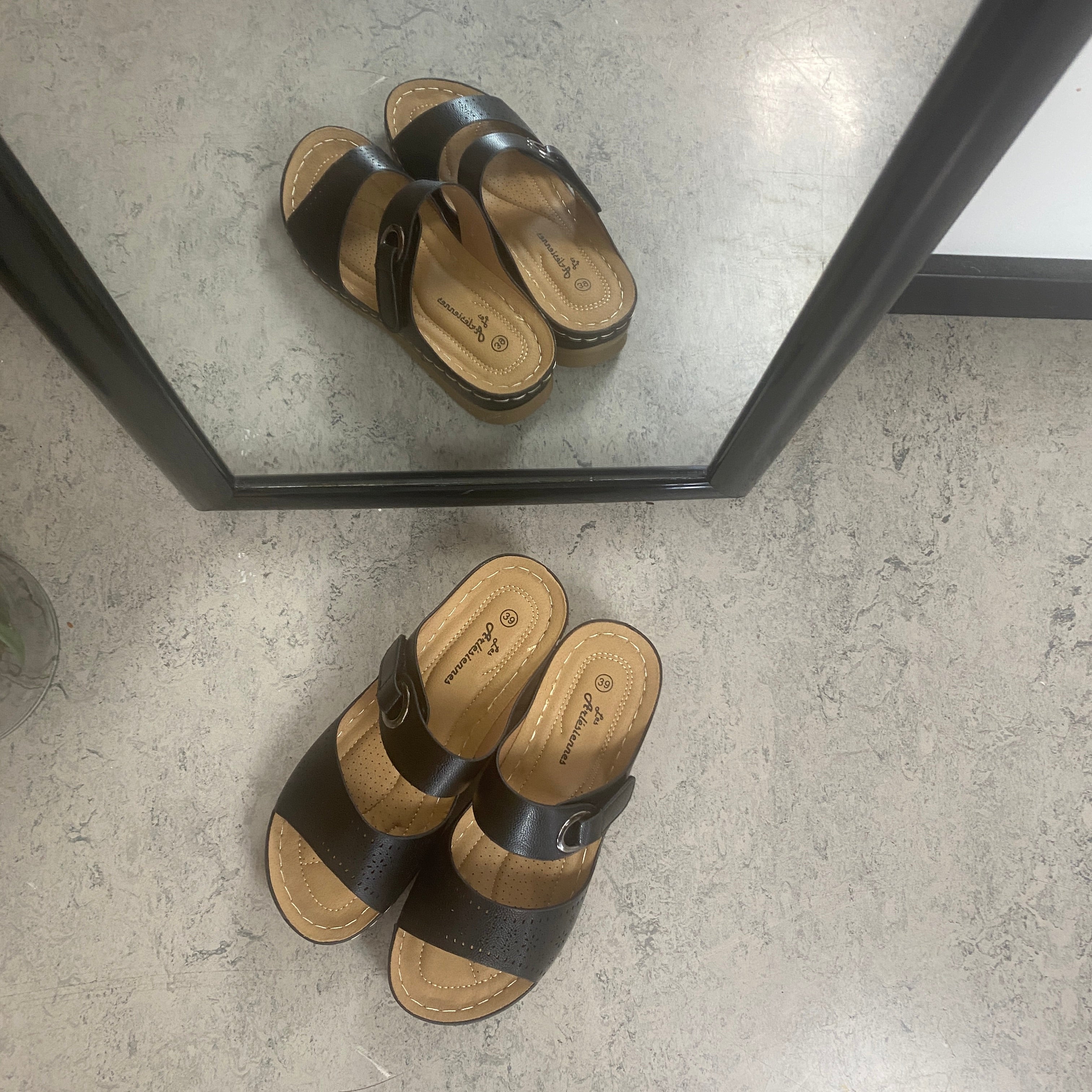 Kilesandal – svart modell