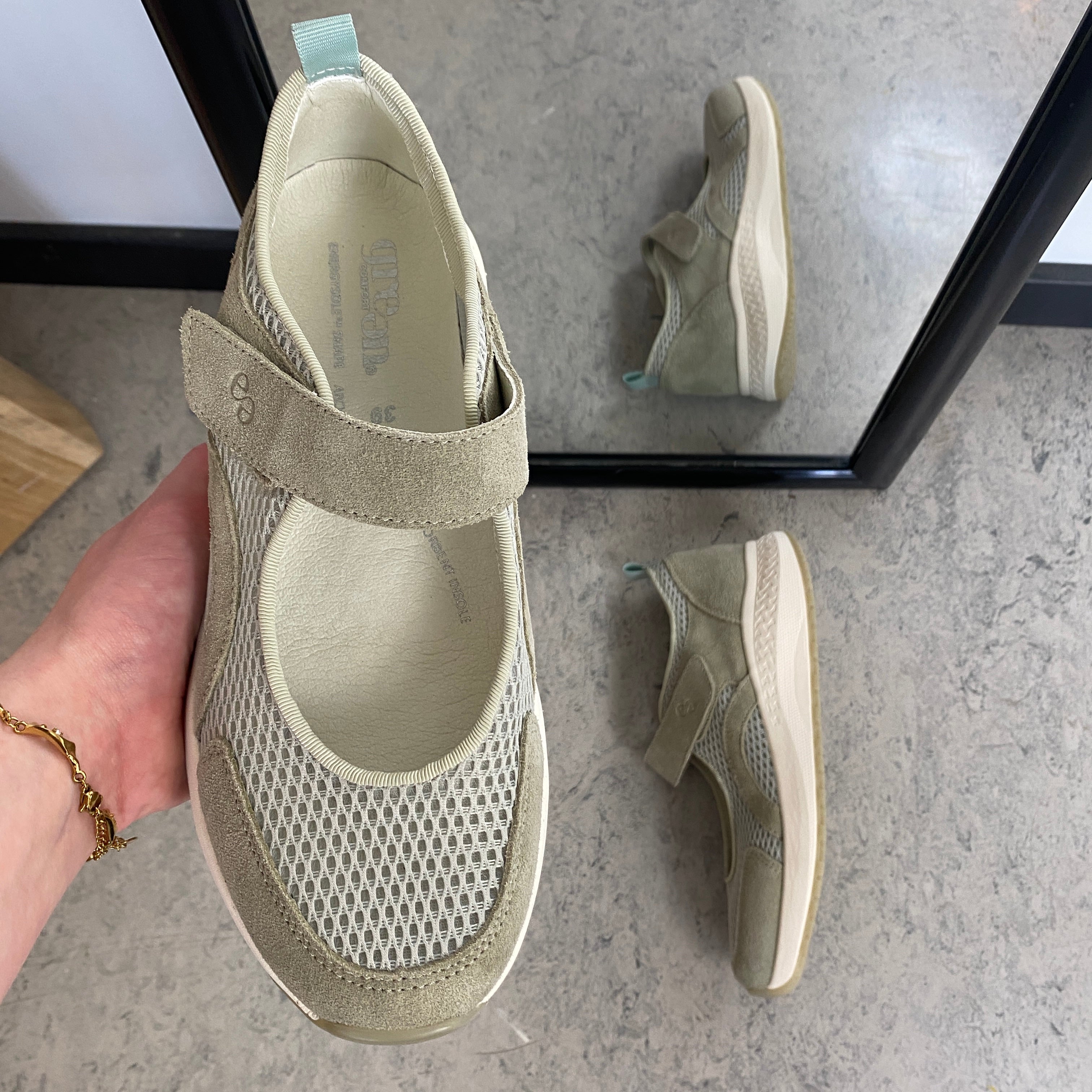 Green Comfort ballerina – støvet grønn