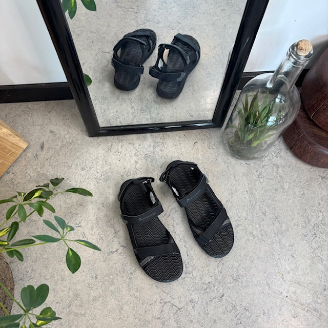 Whistler lettvektsandal med 3 justerbare remmer