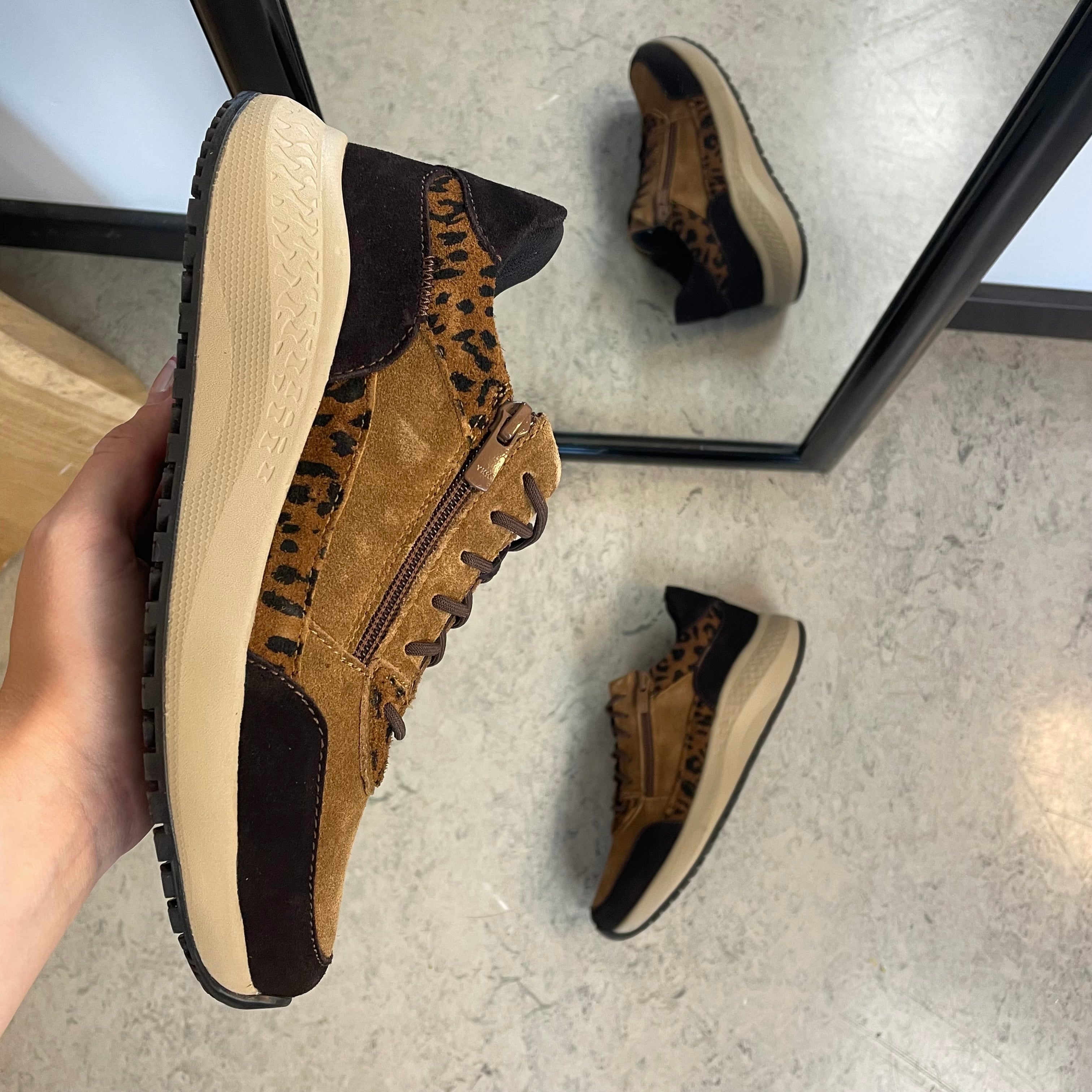 Green Comfort Zigga sneaker i leopardmønster