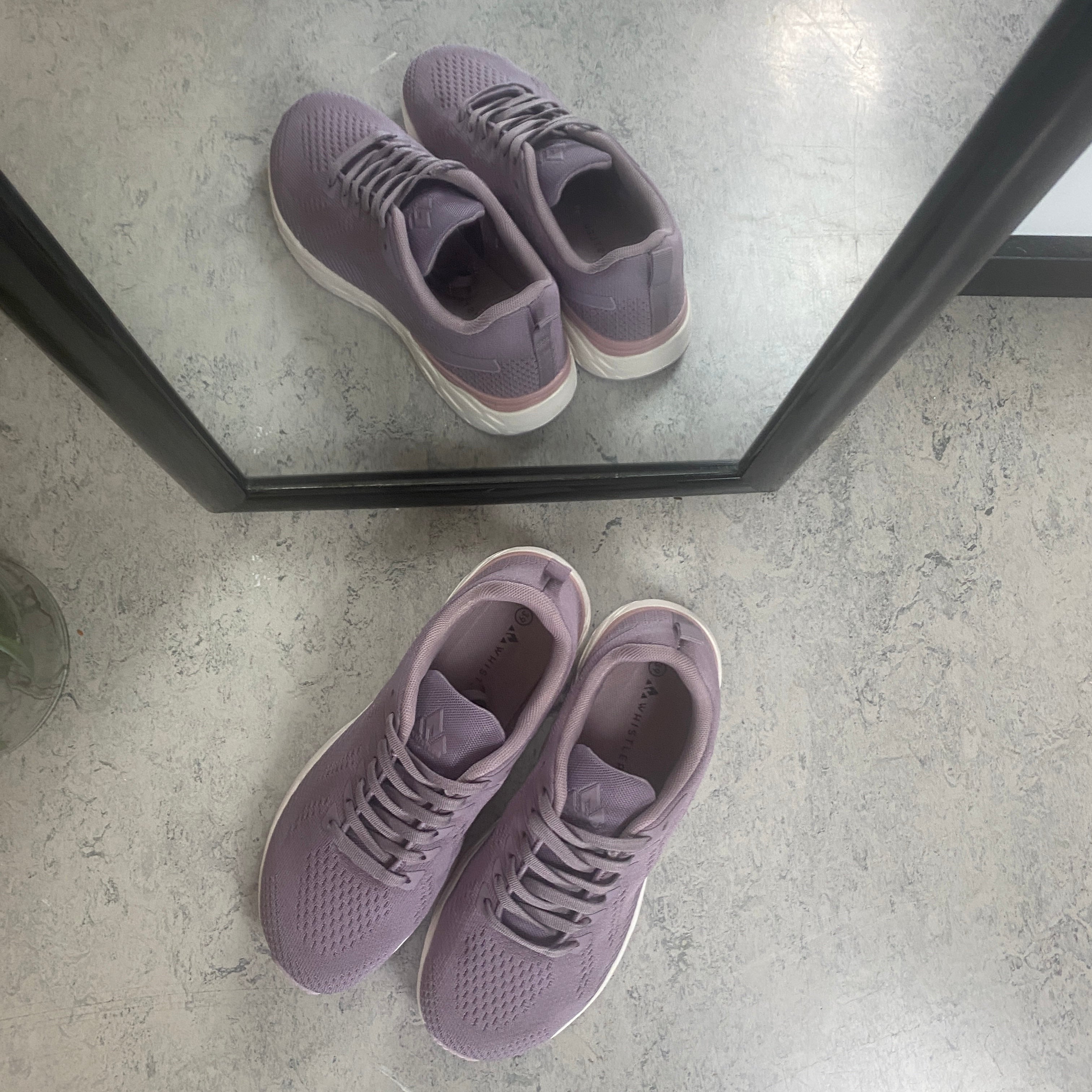 Linares W Wide Fit Shoe – mørk rosa lettvektsko med ekstra bredde