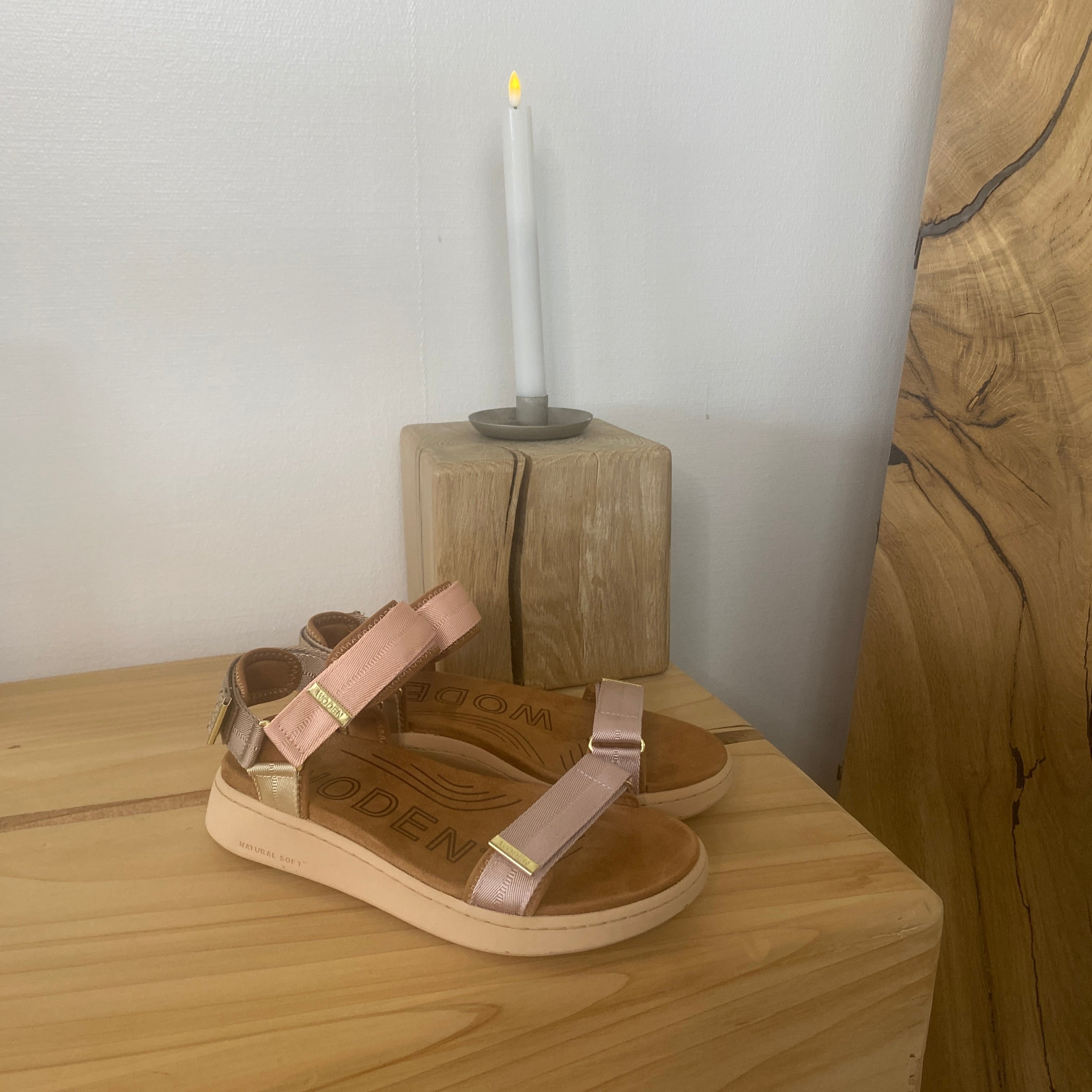 Woden sandal – Blush