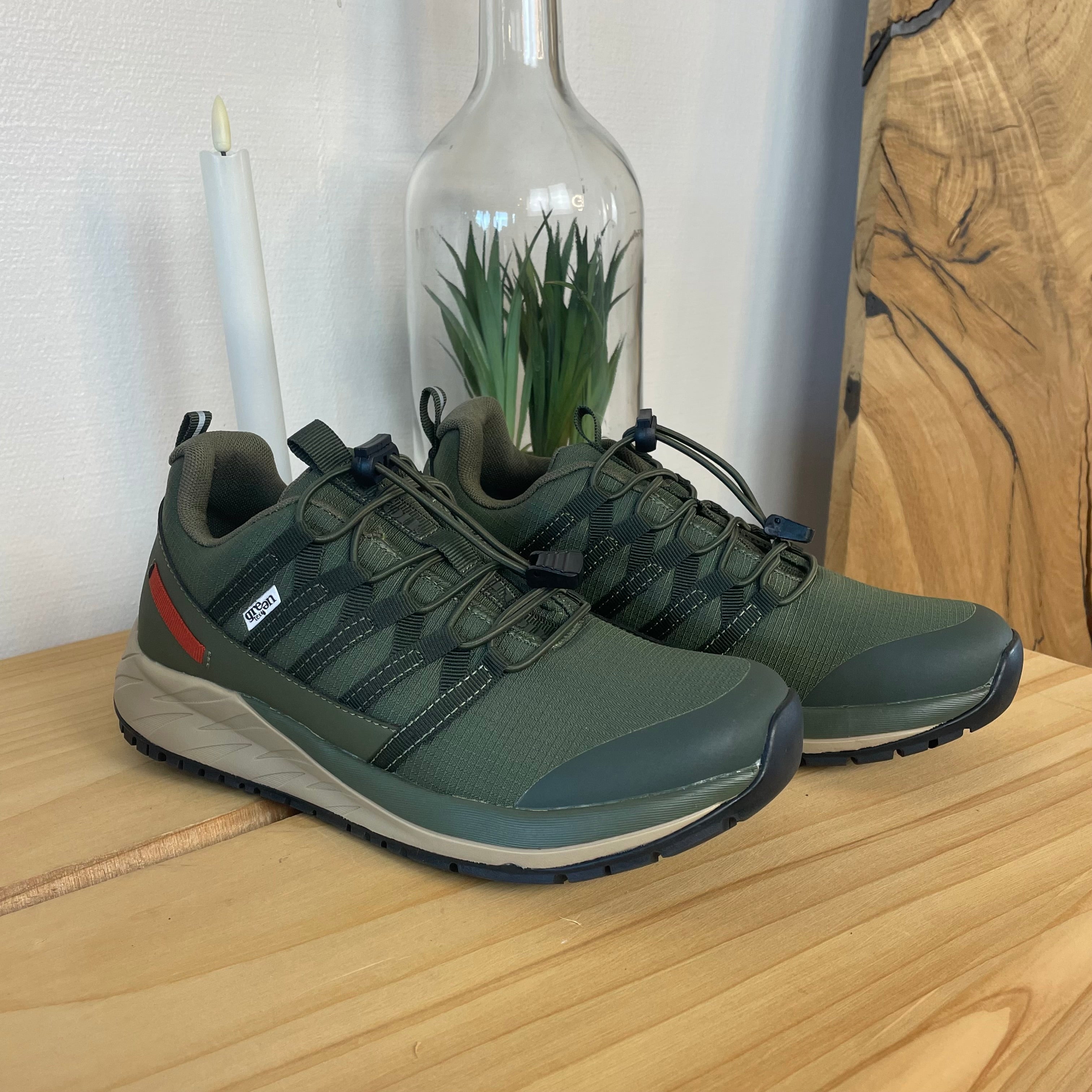 Green Comfort Path Pipi – olivengrønn outdoor-sneaker med H-lest & svangstøtte