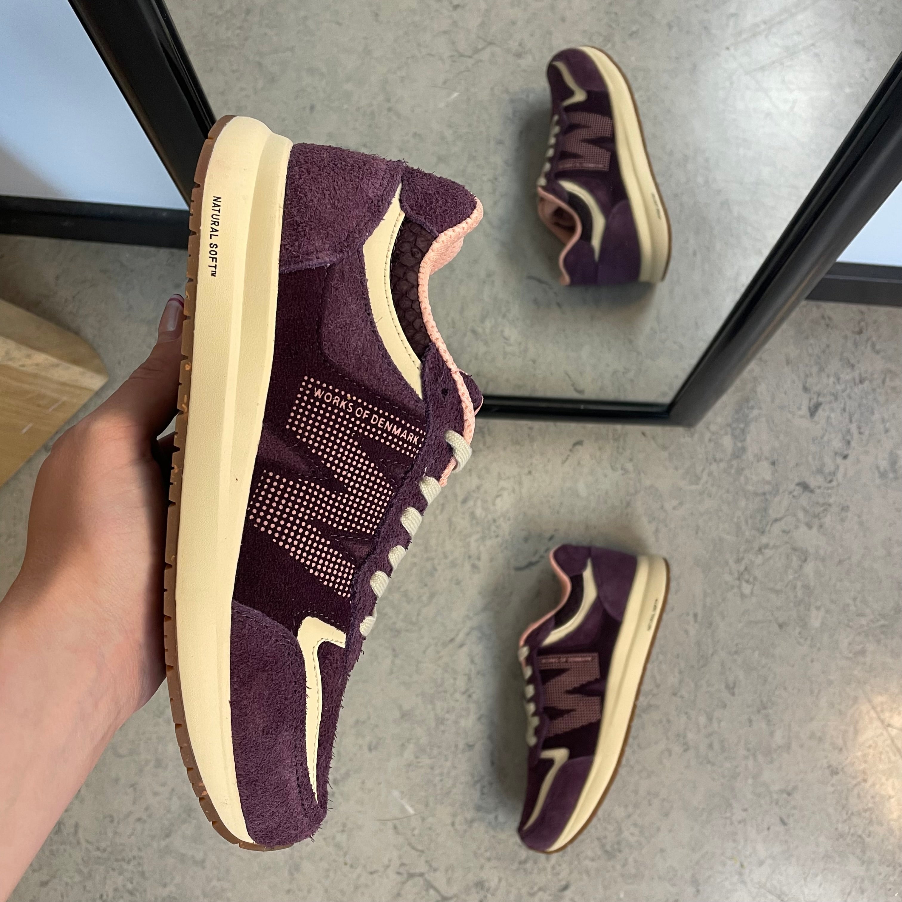 Woden Rigmor Suede – lyngfarget sneaker i semsket skinn med myk komfort