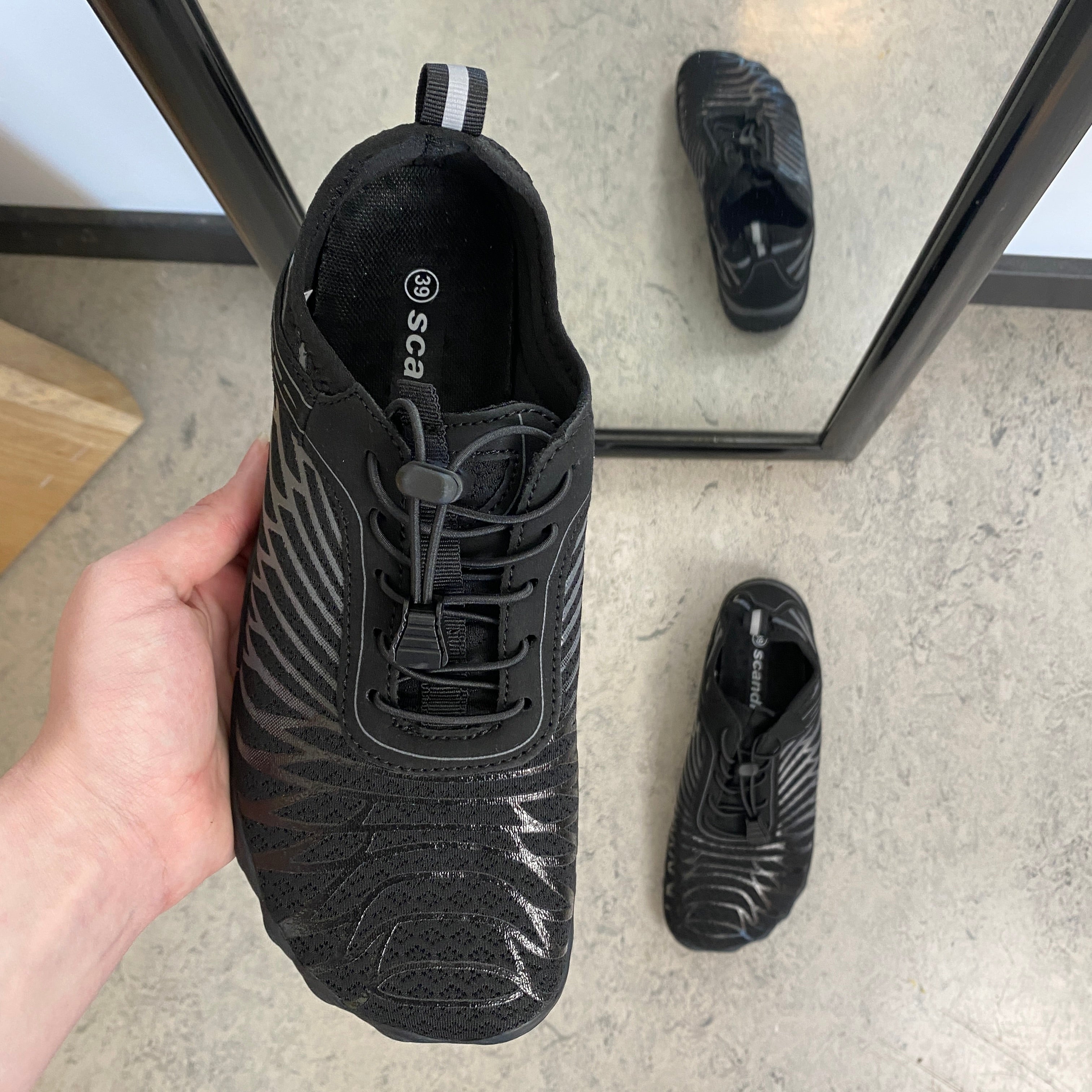 Barefoot-sko i svart