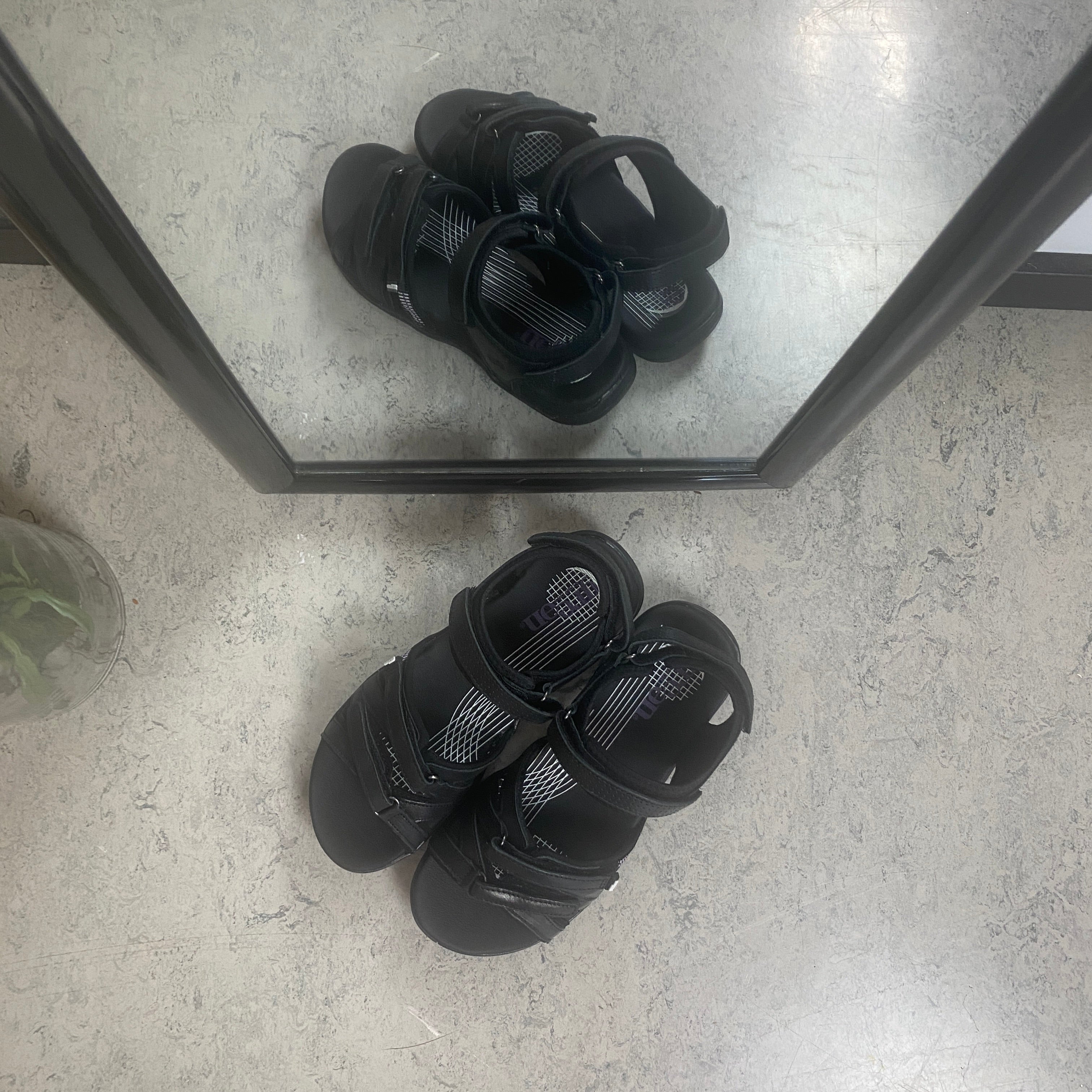 Green Comfort Corsica sandal – svart