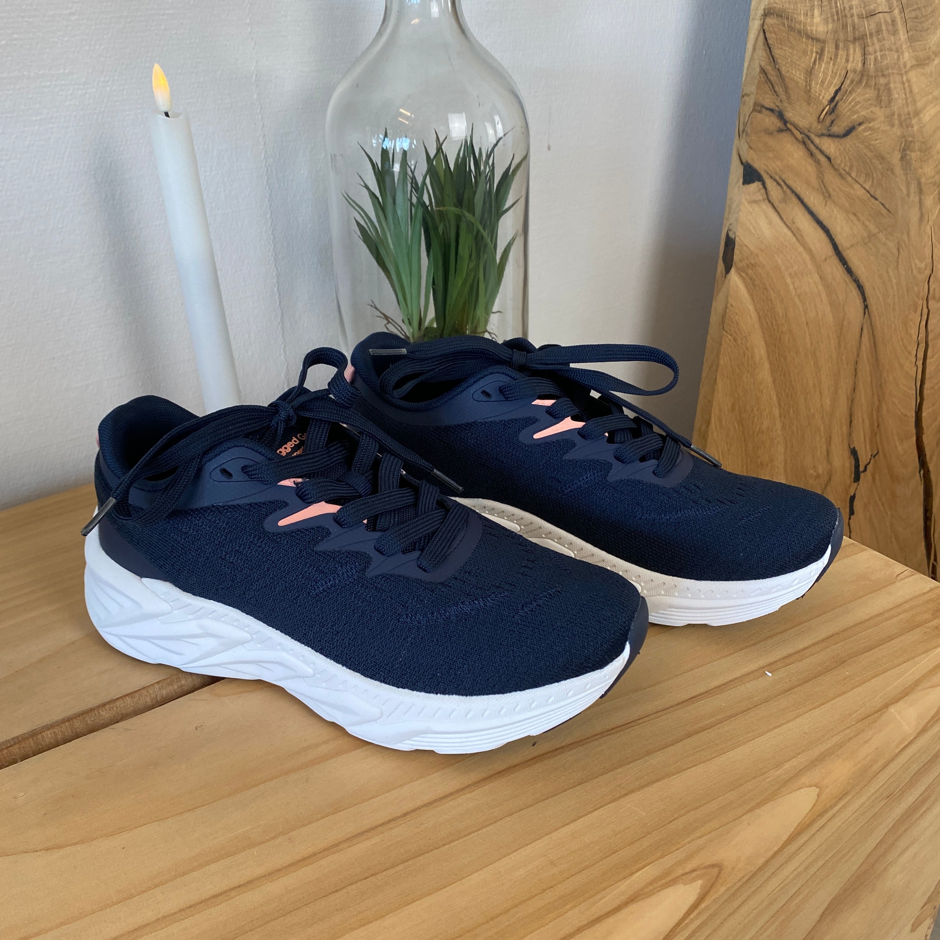 Rugged Gear New Chunk sneakers – marineblå med rosa detaljer