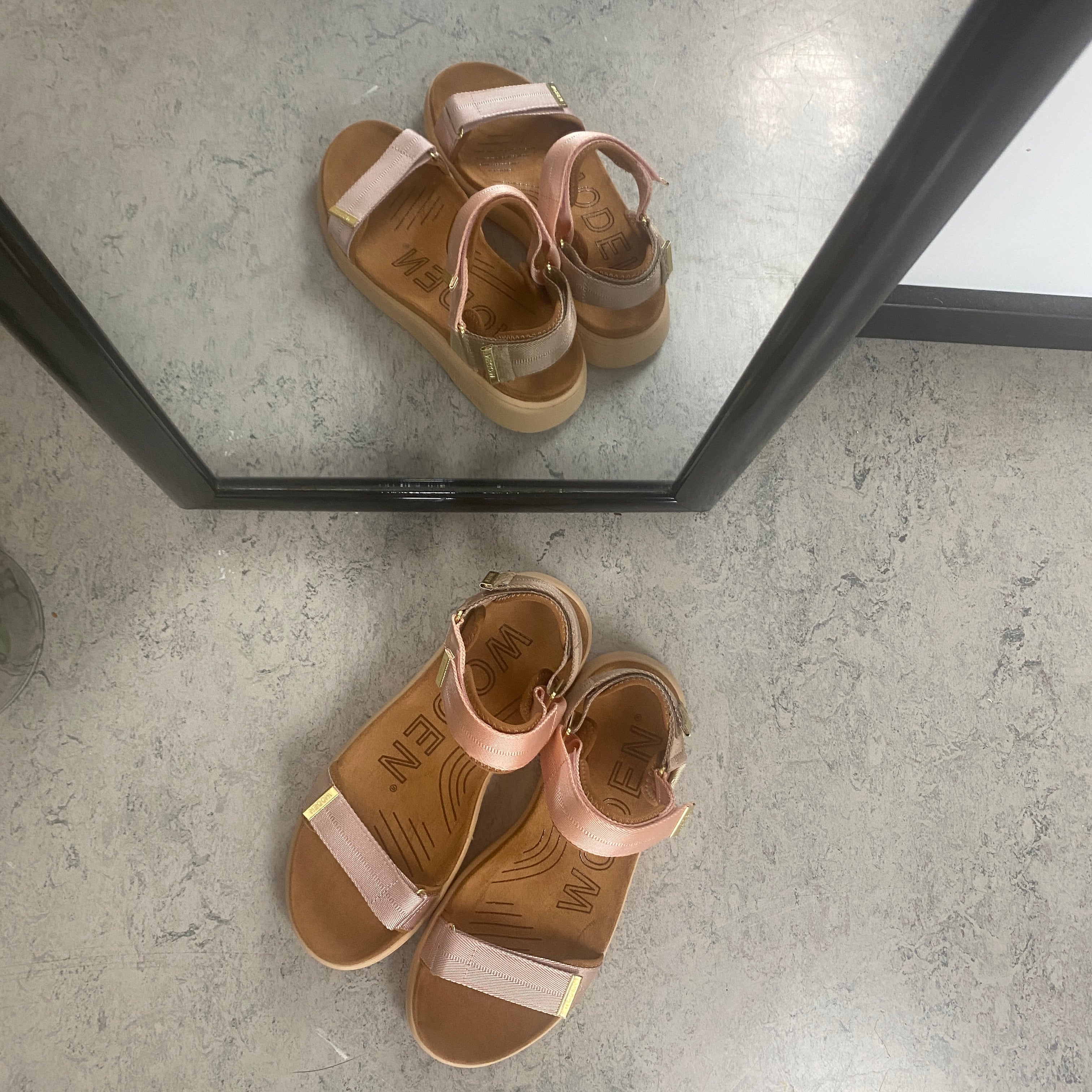 Woden sandal – Blush