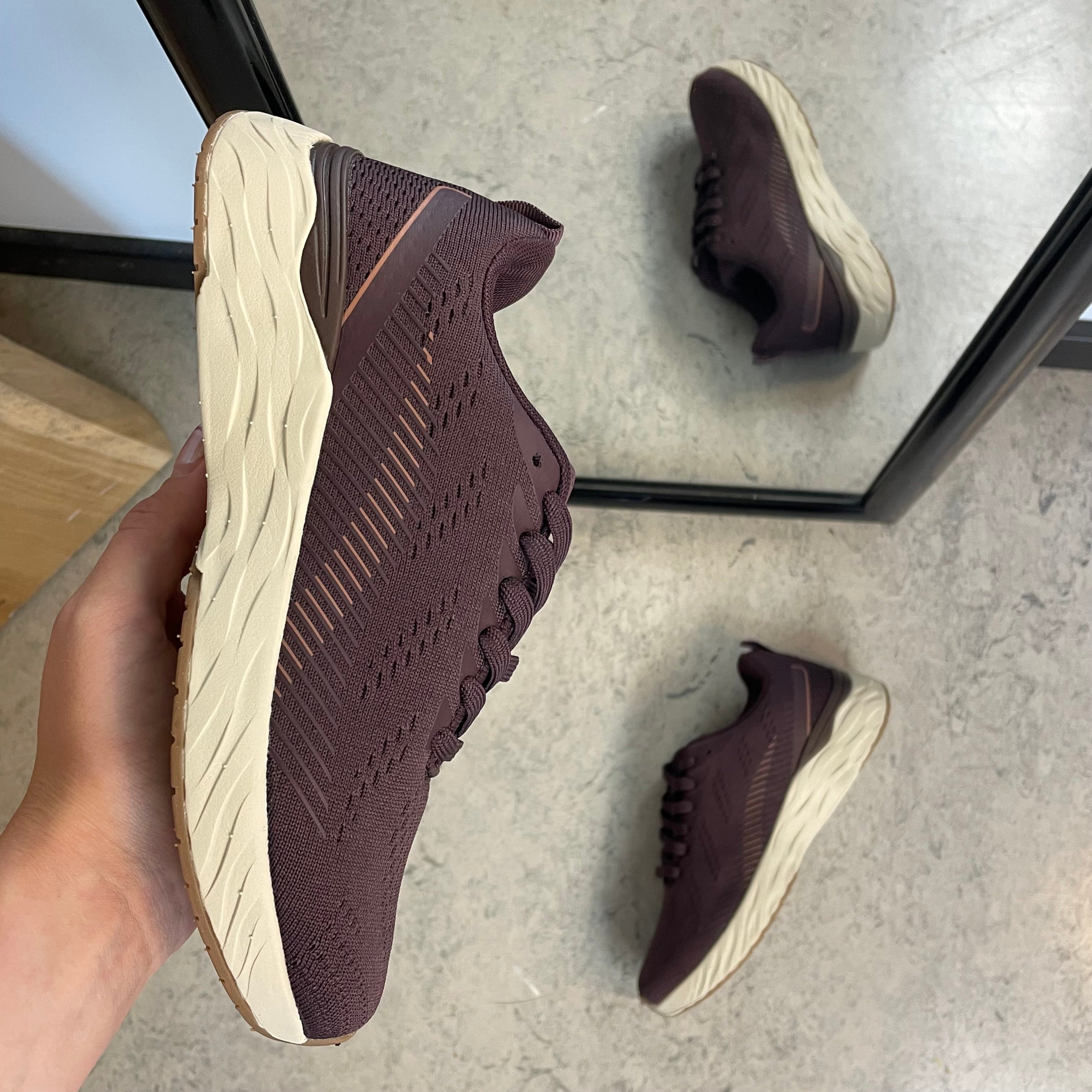 Linares W Wide Fit Shoe – lilla lettvektsko med ekstra bredde
