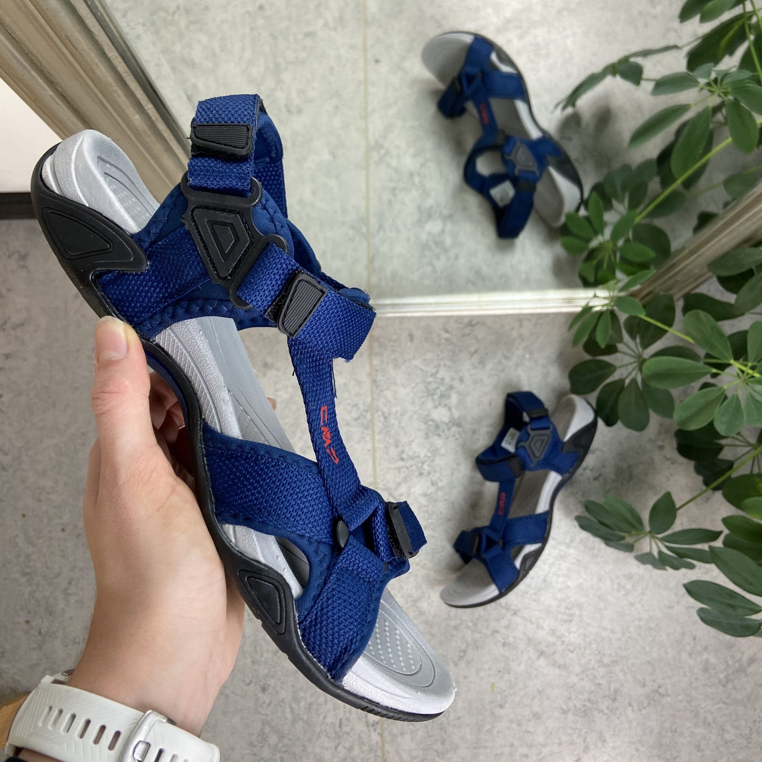 Marineblå sportsandal fra CMP