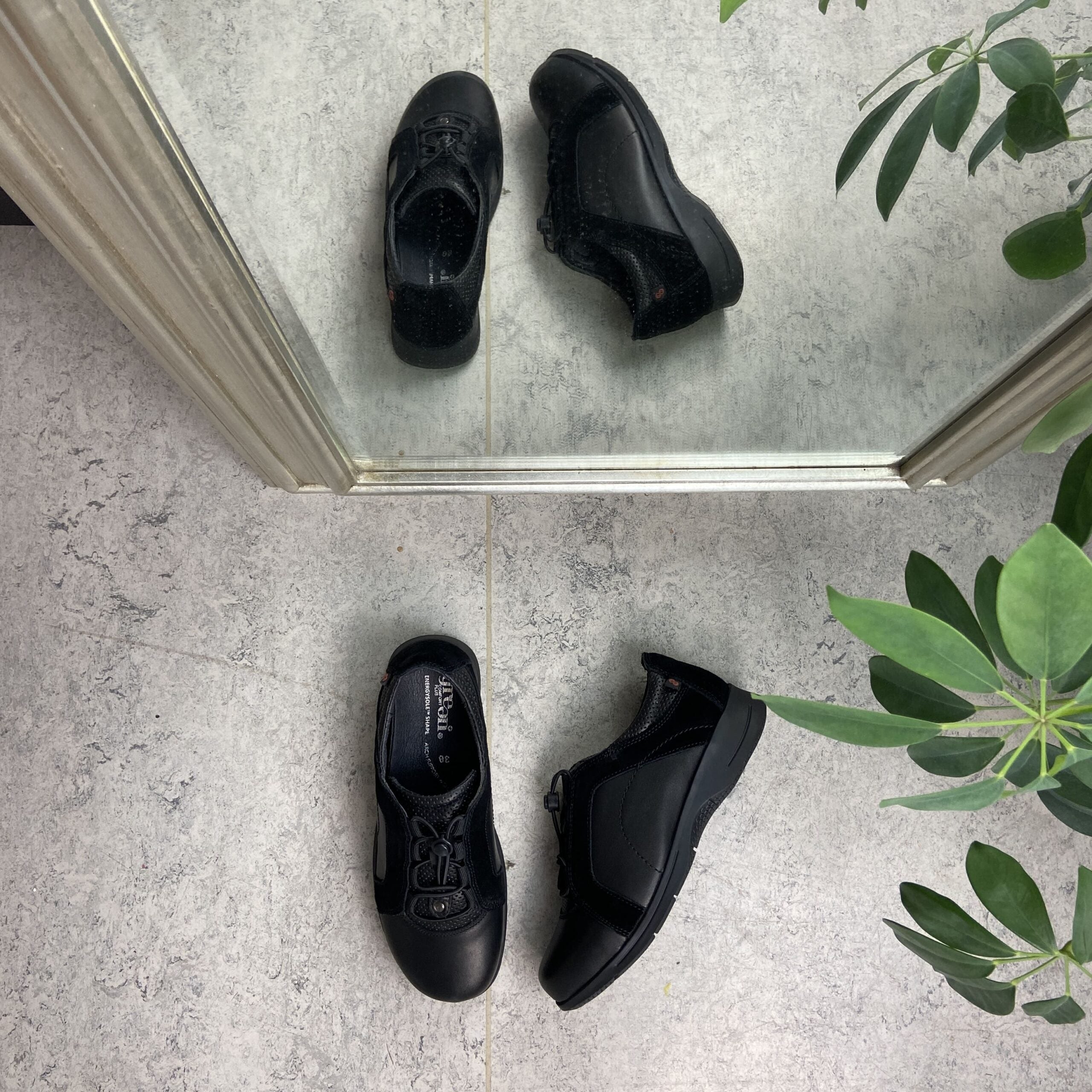 Skinn gåsko fra Green Comfort med elastisk snøring og god svangstøtte