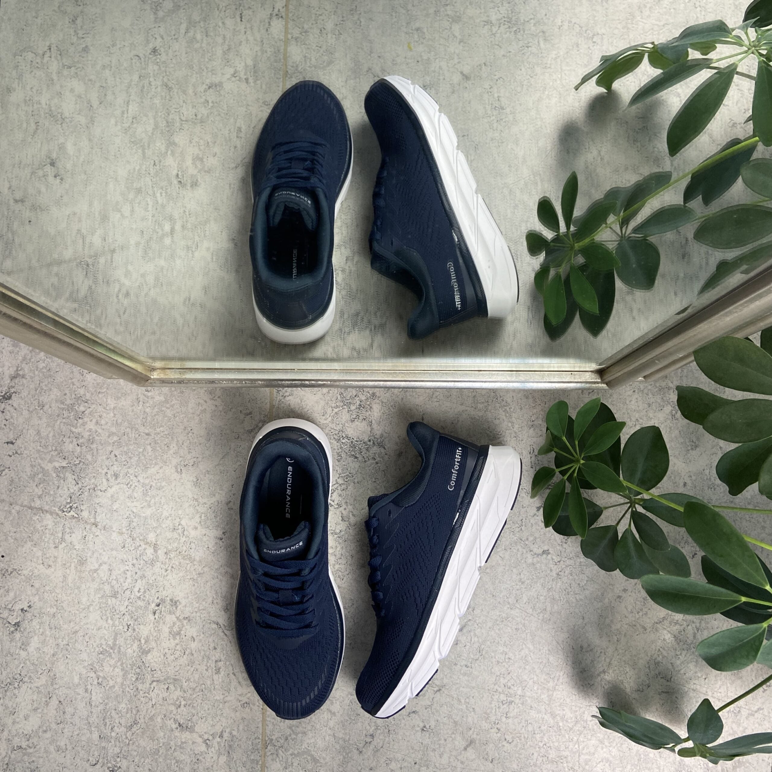 Mørk blå ComfortFit-sneakers fra Endurance
