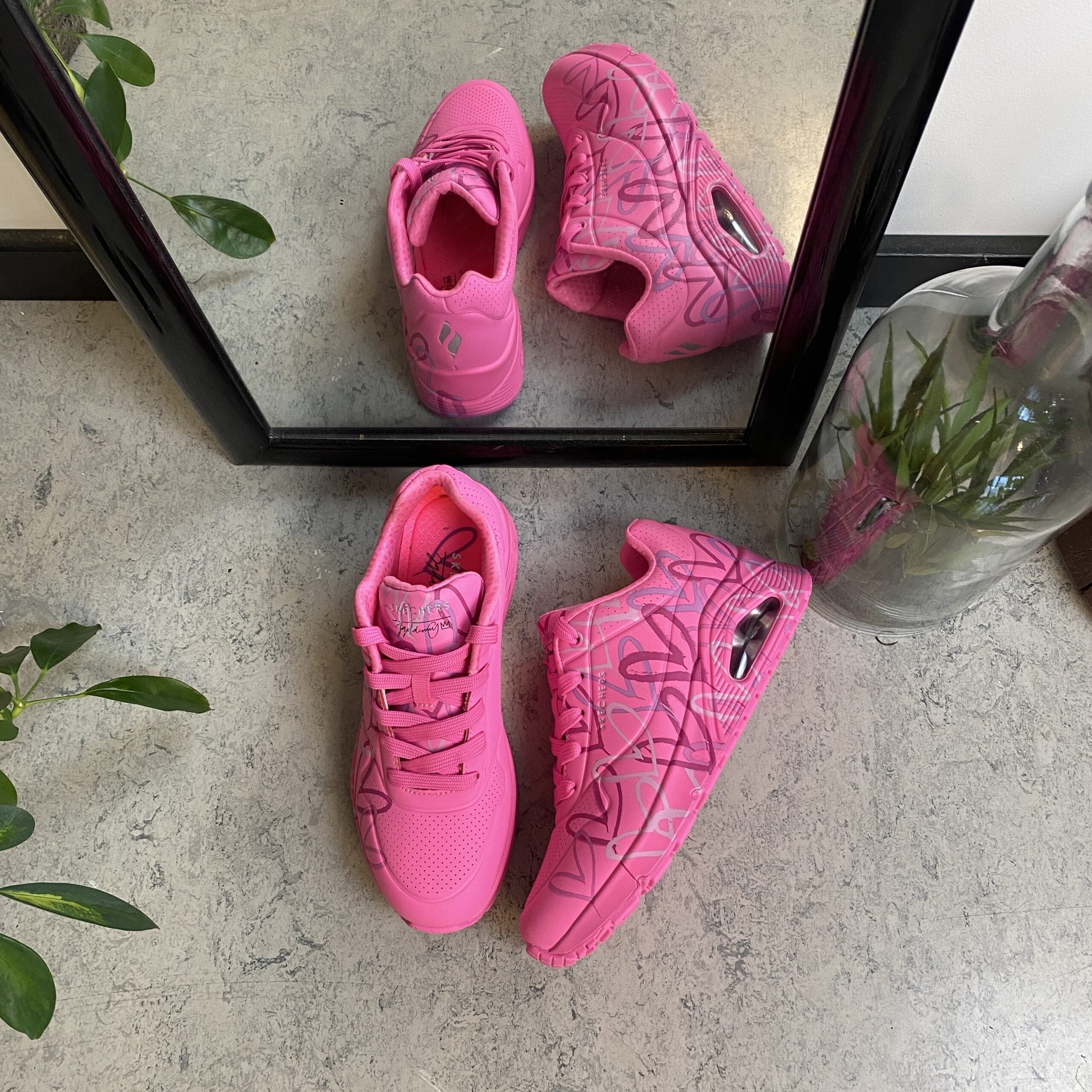 Rosa hjertesko fra Skechers