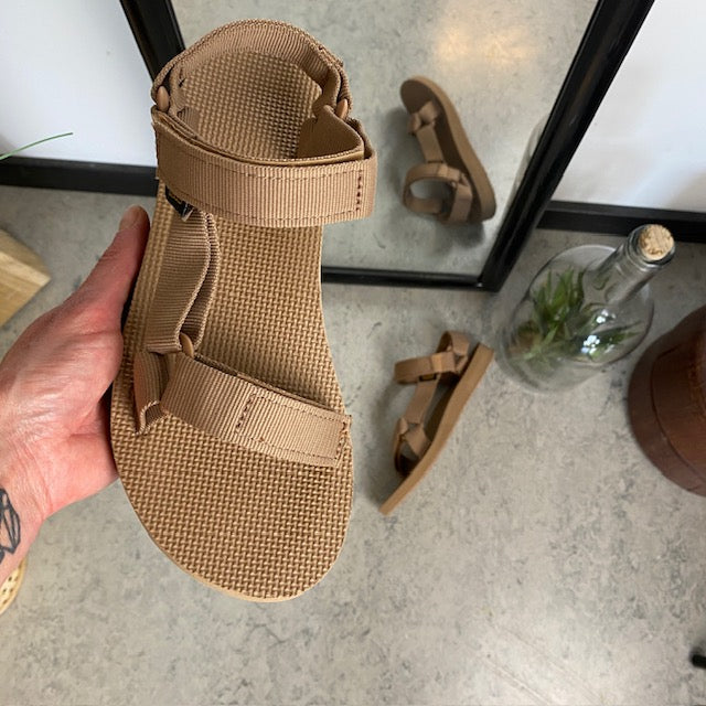 Teva-sandal med svangstøtte