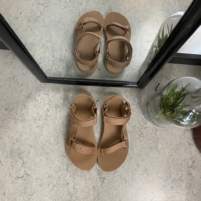 Teva-sandal med svangstøtte