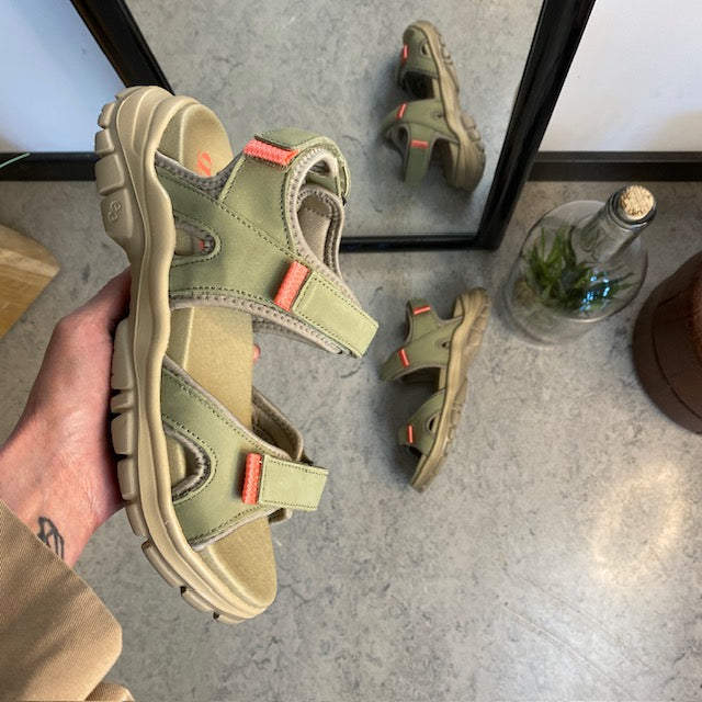 Grønn Green Comfort-sandal for deg som går og står mange timer