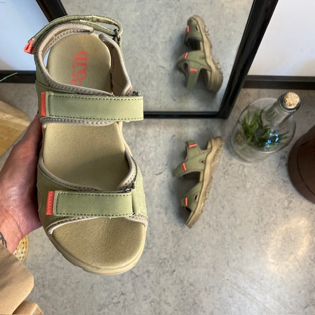 Grønn Green Comfort-sandal for deg som går og står mange timer