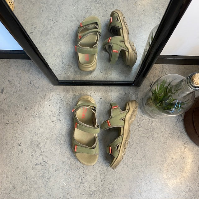 Grønn Green Comfort-sandal for deg som går og står mange timer
