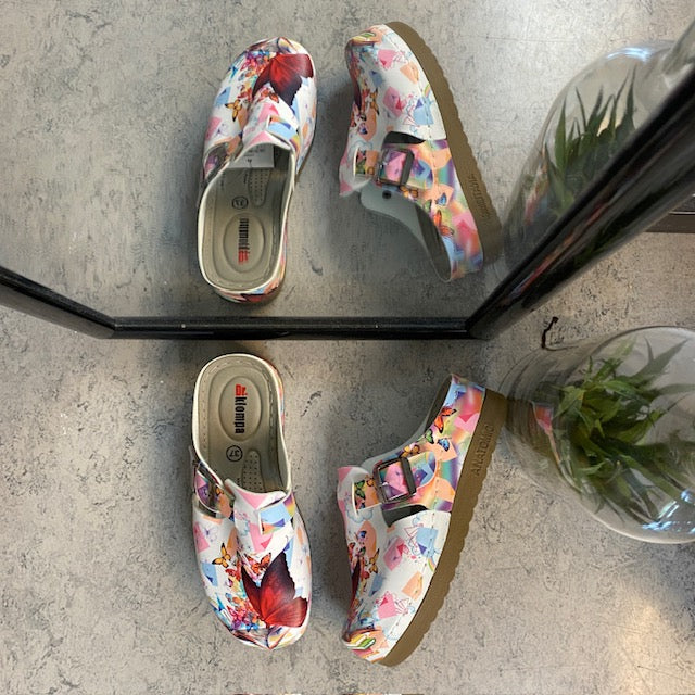 Tresko med sommerfuglprint
