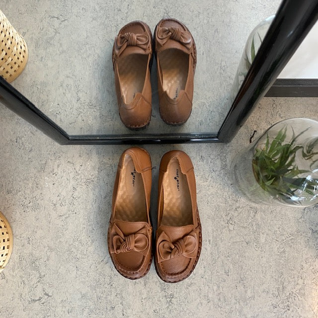 Elegant ballerinasko i brunt skinn