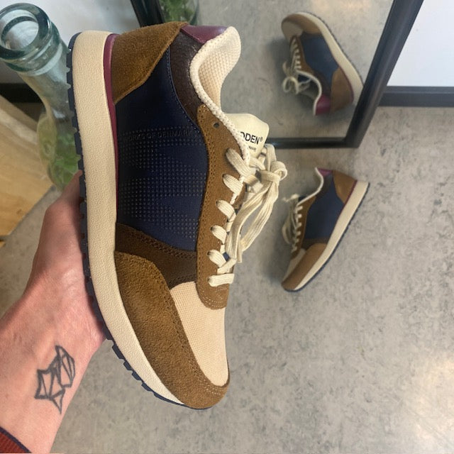 Flotte Woden-sneakers med fotbuestøtte og komfort
