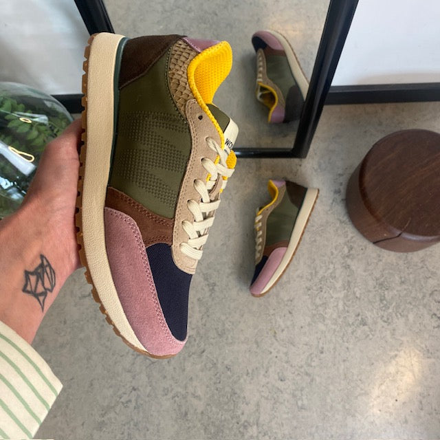 Woden flerfarget sneaker med mesh, skinn & ruskinn – avtakbart korkinnlegg & fleksibel rågummisåle