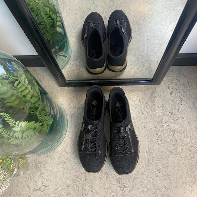 Svart Rieker slip-on sneakers