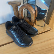 Svart Woden-sneaker i krokodillelook