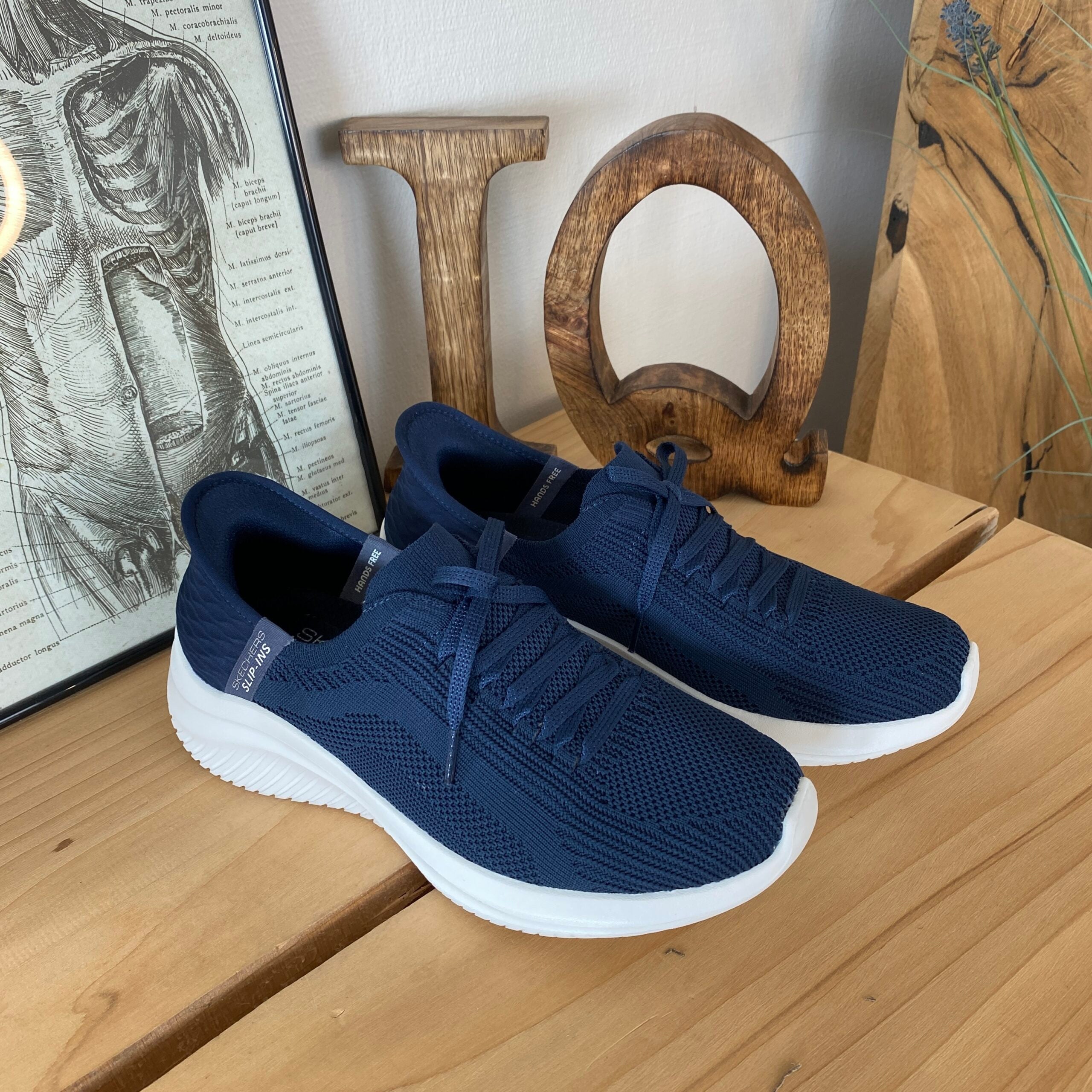 Mørkeblå Skechers slip-ins med svangstøtte