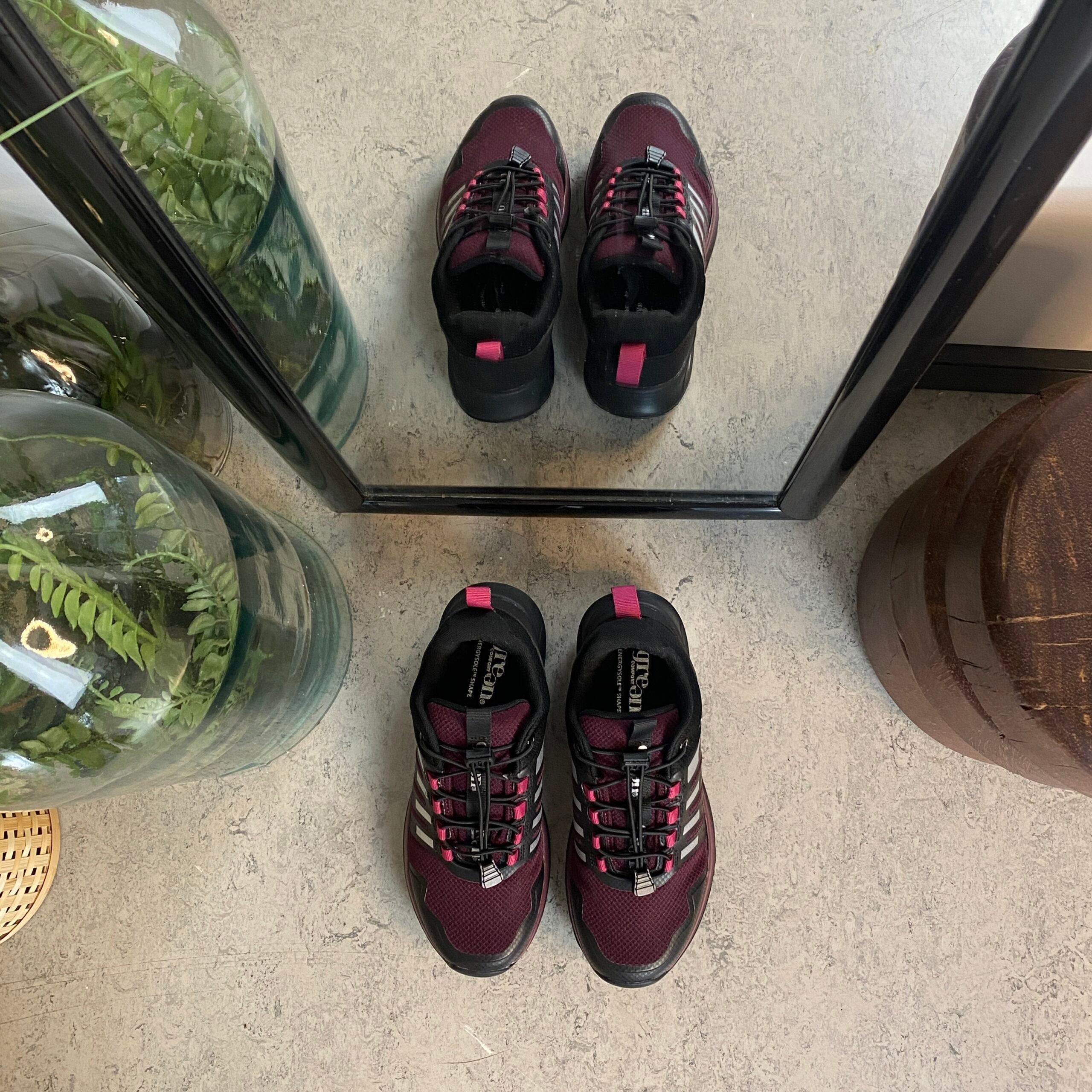 Vanntette tursko til dame i bordeaux fra Green Comfort