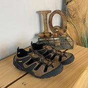 Outdoor-sandal til herre i brun