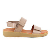 Nature sandfarget lær-sandal med tre justerbare remmer