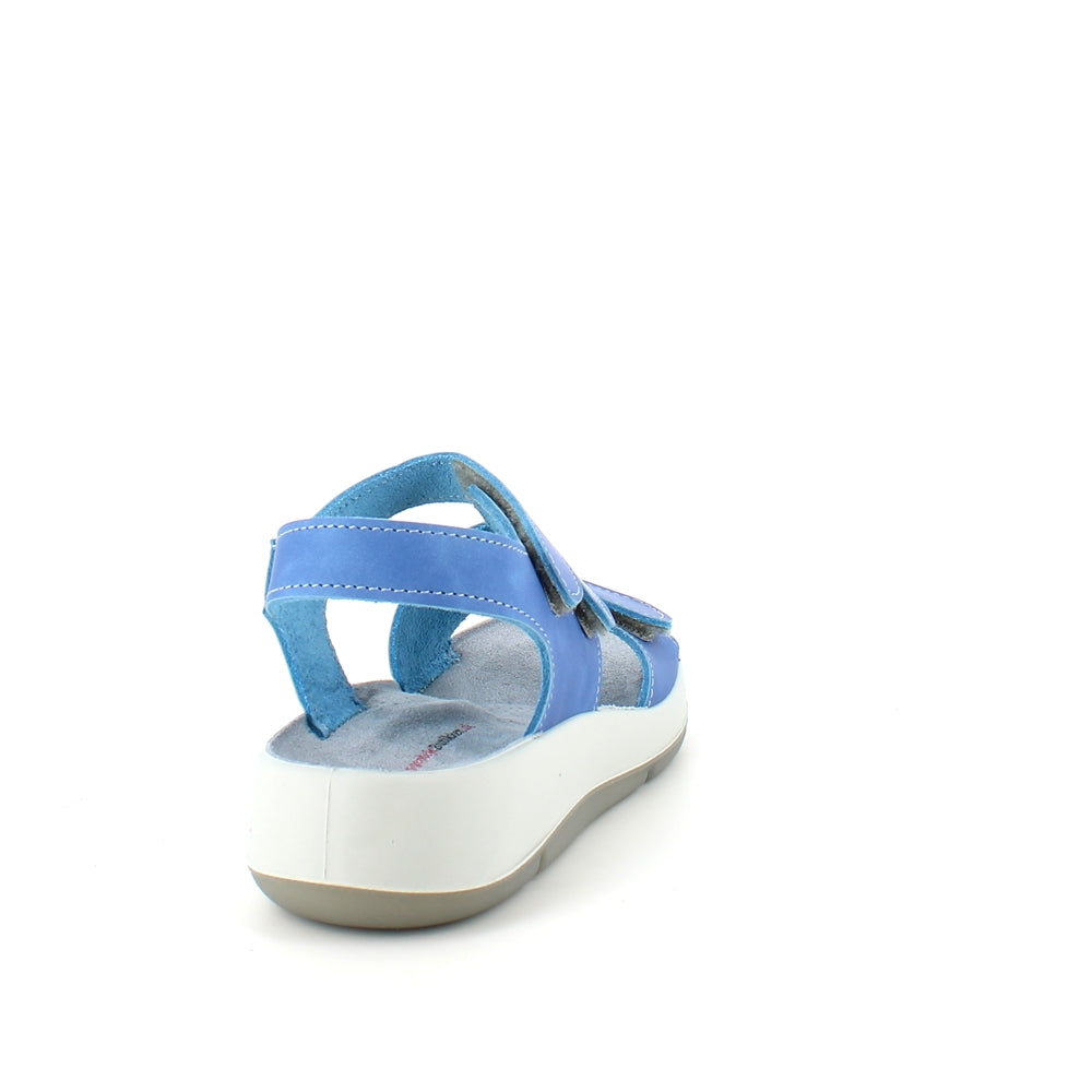 Elegant blå skinnsandal med justerbare remmer