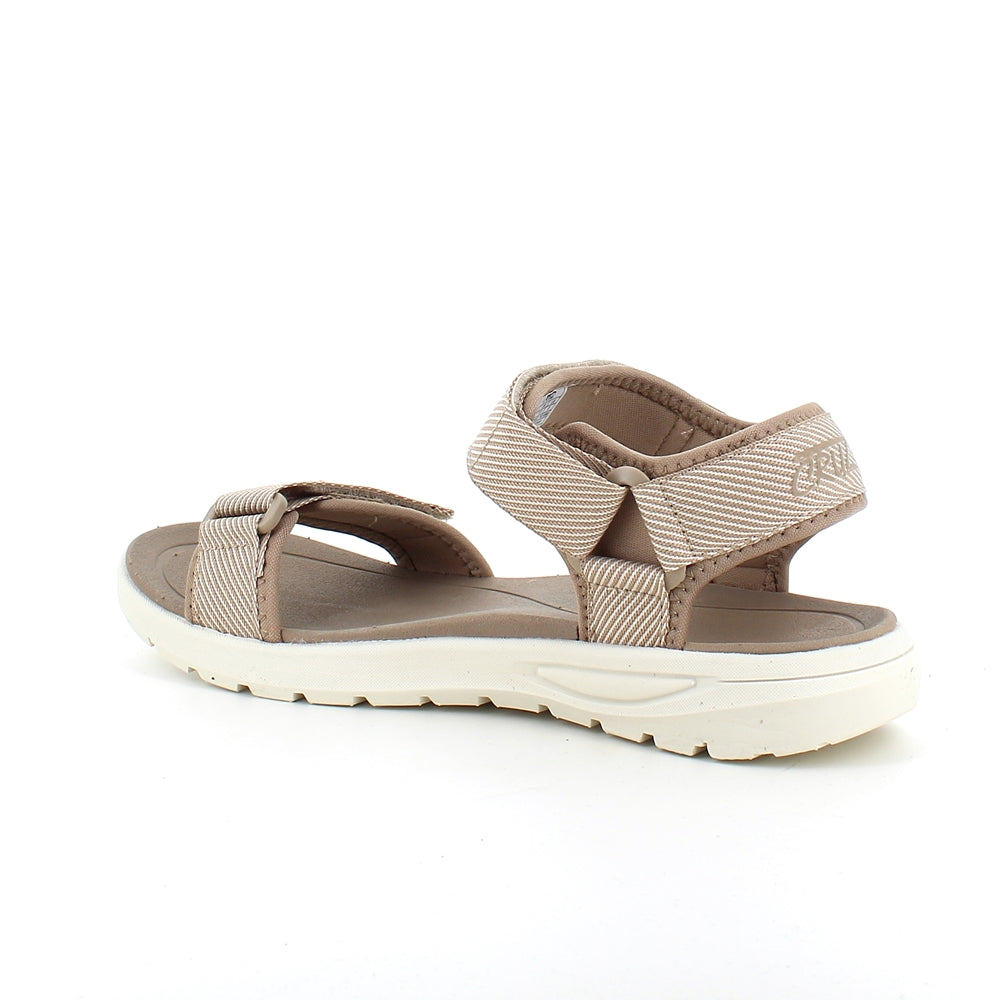 Sandfarget lett sandal med brede remmer